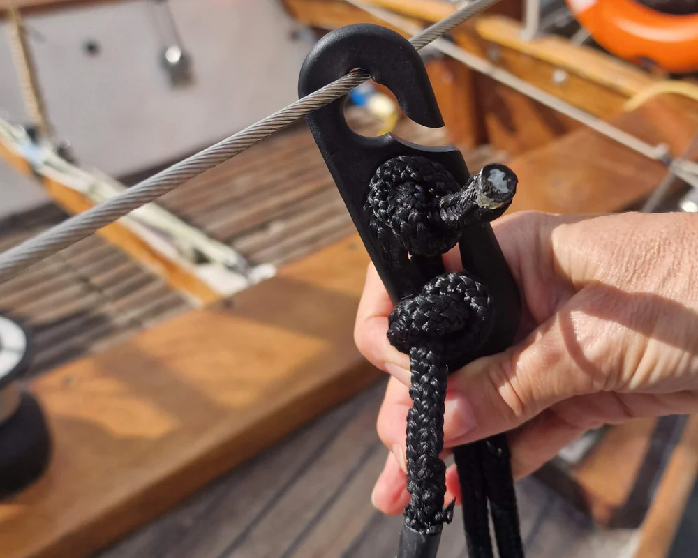 The Fender Mate Slider™